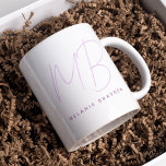 Eenvoudige Lavender Minimalist 2 Monogram Naam Koffiemok<br><div class="desc">Eenvoudige Lavender Minimalist Two Monogram Name mok perfect voor bazen,  consultants,  professionals of zakenlui.</div>