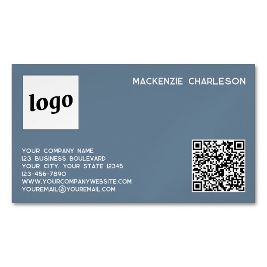 Eenvoudige Logo en QR-code Dusty Blue Grey Magnetisch Visitekaartje (Voorkant)