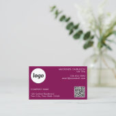 Eenvoudige Logo en Tekst QR Code Magenta Roze Visitekaartje (Staand voorkant)