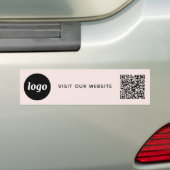 Eenvoudige Logo en Tekst Zakelijke QR Code Roze Bumpersticker (Op auto)