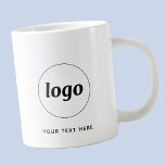 Eenvoudige Logo- en teksthandel Grote Koffiekop<br><div class="desc">Eenvoudige logo en aangepaste tekst voor uw bedrijf. Vervang de logo en tekst door uw eigen tekst om aan te passen. Gebruik ze zelf, geef ze aan uw werknemers en collega's, verkoop ze aan klanten en klanten of geef ze weg als promotiemateriaal om klantentrouw te inspireren. Ideaal voor een bedrijfsfeest,...</div>