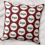 Eenvoudige Logo Pattern Bourgogne Kussen<br><div class="desc">Eenvoudig minimalistisch logo-ontwerp om merkloyaliteit te bevorderen en uw kleine bedrijf te promoten. Vervang de logo door uw eigen kleur en wijzig de achtergrondkleur in het ontwerpgereedschap om aan te passen.</div>