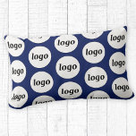 Eenvoudige Logo Pattern Zakelijke Promotie Navy Bl Kussen<br><div class="desc">Eenvoudig minimalistisch logo-ontwerp om merkloyaliteit te bevorderen en uw kleine bedrijf te promoten. Vervang de logo door uw eigen kleur en wijzig de achtergrondkleur in het ontwerpgereedschap om aan te passen. Gebruik ze in uw bedrijf, hotel, café, restaurant, kantoor of winkel, of verkoop of geef ze weg aan uw klanten...</div>