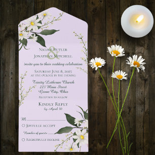 Eenvoudige madeliefjes op Bleke lavendel All In One Uitnodiging