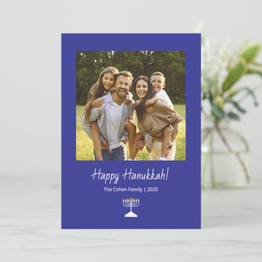 Eenvoudige Menorah Moderne Familiefoto Chanoeka Feestdagenkaart (Staand voorkant)