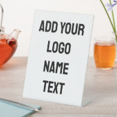 EENVOUDIGE MINIMAAL MODERNE MONOGRAM ELEGANT STIJL RECLAMEBORD MET VOETSTUK (Insitu)