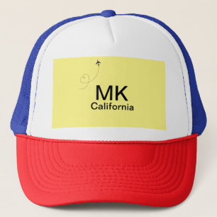 Eenvoudige minimale monogram voeg tekst reisvliegt trucker pet