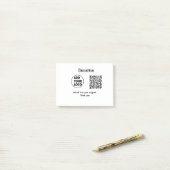Eenvoudige minimale QR-code logo toevoegen sociale Post-it® Notes (Op bureau)