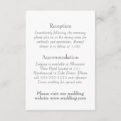 Eenvoudige, minimale, tekst-only bruiloft details informatiekaartje (Voorkant)