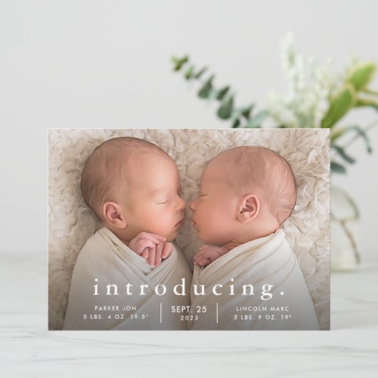 Eenvoudige Minimale Tweeling Foto Geboorte Aankondiging (Staand voorkant)