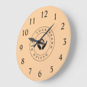 Eenvoudige Minimalistische Aangepaste Logo & Tekst Grote Klok (Hoek)