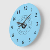 Eenvoudige Minimalistische Aangepaste Logo & Tekst Grote Klok (Hoek)