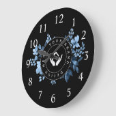 Eenvoudige Minimalistische Aangepaste Logo & Tekst Grote Klok (Hoek)