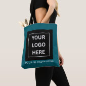 Eenvoudige Minimalistische Aangepaste Logo & Tekst Tote Bag (Dichtbij)
