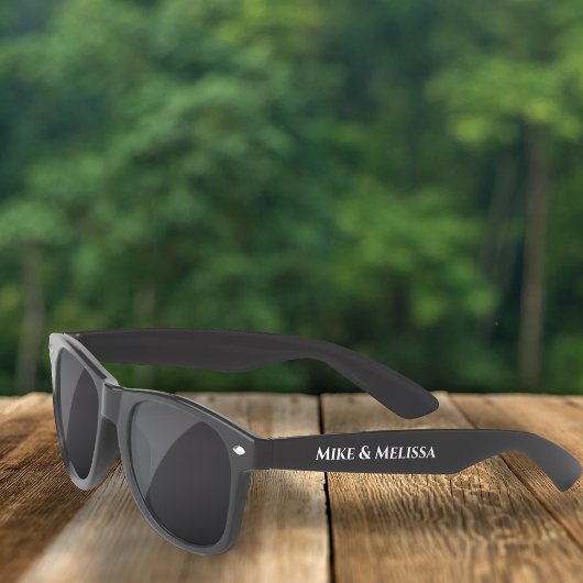 Eenvoudige minimalistische bruiloft typografie min zonnebrillen