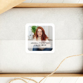 Eenvoudige minimalistische foto voor speciale acti vierkante sticker