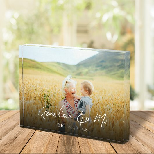 Eenvoudige minimalistische fotokalligrafie, oma en fotoblokken