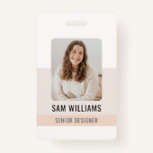 Eenvoudige, minimalistische personeelsidentificati badge (Voorkant)