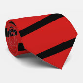 Eenvoudige minimalistische rode en zwarte streep stropdas (Opgerold)
