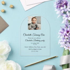 Eenvoudige minimalistische schattige baby kinder Q Acryl Uitnodigingen