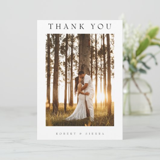 Eenvoudige Minimalistische Trouwfoto Bedankkaart (Staand voorkant)
