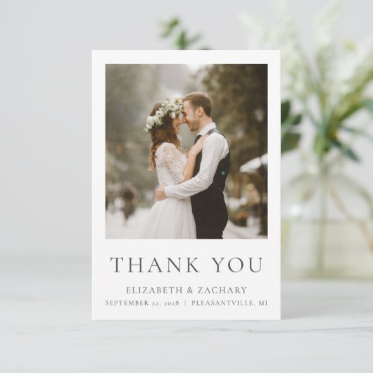 Eenvoudige minimalistische twee foto bruiloft beda bedankkaart (Staand voorkant)
