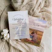 Eenvoudige minimalistische uitnodiging tot het uit