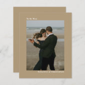 Eenvoudige Mocha Tan BUDGET bruiloft foto uitnodig (Voorkant / Achterkant)