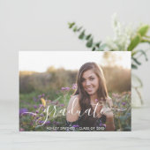 Eenvoudige moderne 2 foto afstudeerceremonie aankondiging (Staand voorkant)