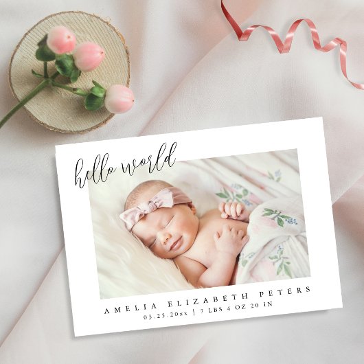 Eenvoudige moderne aankondiging van de geboorte va