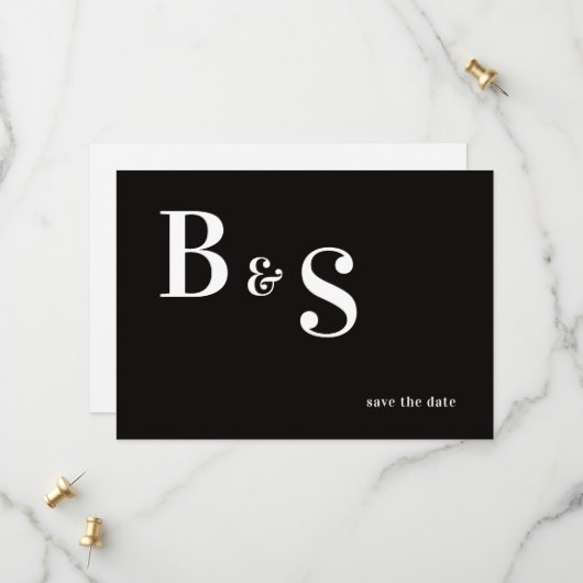 Eenvoudige Moderne B/W Monogram QR Code Bewaar De Save The Date (Voorkant / Achterkant in situ)