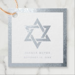Eenvoudige moderne bar | Bat Mitzvah zilveren foli Bedankjes Labels<br><div class="desc">Eenvoudige moderne Bar Mitzvah | Bat Mitzvah favoriete labels met Star of David-design met zilveren folie op de voorkant en Star of David-patroon op de achterkant. Personaliseer online met de gegevens van uw zoon of dochter voor hun Bar | Bat Mitzvah!</div>