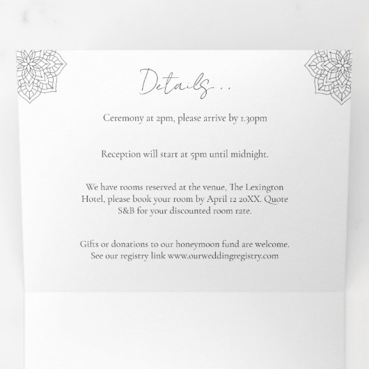 Eenvoudige moderne Boho Monogram Mandala bruiloft Drieluik Uitnodiging (Binnenzijde eerst)