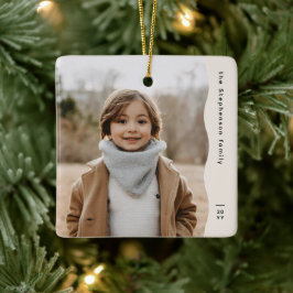 Eenvoudige moderne één foto golvende rand neutraal keramisch ornament