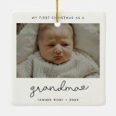 Eenvoudige moderne eerste kerst als oma keramisch ornament (Achterkant)