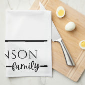 Eenvoudige moderne familienaam Monogram Kitchen To Theedoek (Quarter Fold)