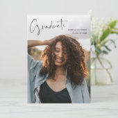 Eenvoudige moderne foto afstudeerfeest kaart (Staand voorkant)
