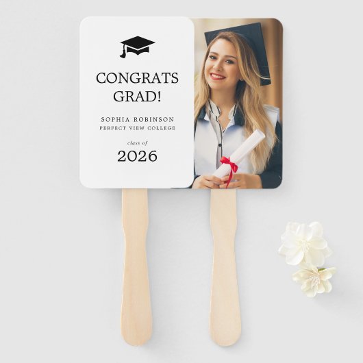 Eenvoudige Moderne Foto Grad Cap Afstuderen Handwaaier (Voorkant en achterkant)