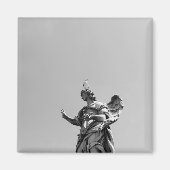 Eenvoudige, moderne foto van de zeemeeuw bovenop h magneet (Voorkant)