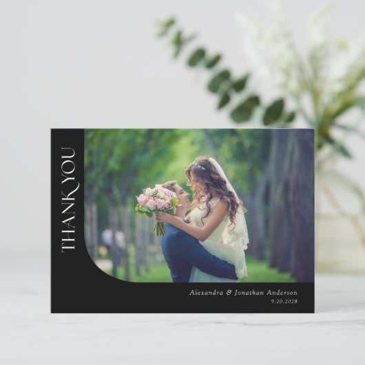 Eenvoudige moderne gekromde foto's Weddenschap Bed Bedankkaart (Staand voorkant)