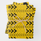 Eenvoudige moderne gele en zwarte waarschuwingstek inpakpapier vel (In situ)