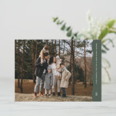 Eenvoudige moderne golvende rand groene kerstfoto feestdagenkaart (Staand voorkant)