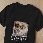 Eenvoudige moderne grunge aangepaste badge huisdie t-shirt<br><div class="desc">Dit eenvoudige en klassieke ontwerp is samengesteld uit serif typografie en voegt een douanefoto toe.</div>