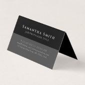 Eenvoudige moderne halfgrijze halfgrijze QR-monogr Visitekaartje (Achterkant)