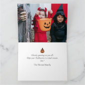 Eenvoudige Moderne Houten Spooky Halloween Fotocol Kaart (Binnen)