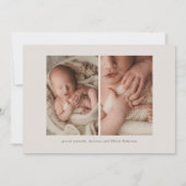 Eenvoudige moderne kalligrafie Baby Drie Fotogeboo Aankondiging (Achterkant)