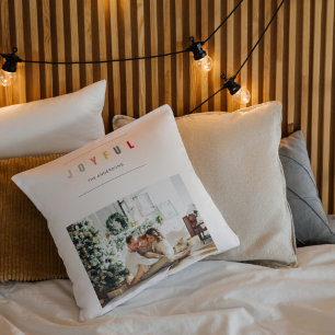Eenvoudige, moderne kerstfoto   Joyful Holiday Kussen