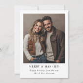 Eenvoudige moderne pasgetrouwde vrolijke en getrou feestdagenkaart (Voorkant)