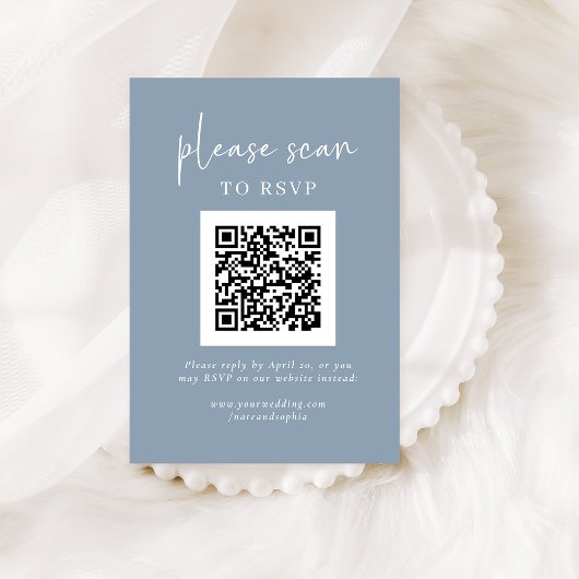 Eenvoudige moderne RSVP met QR-code | Dusty Blue Informatiekaartje