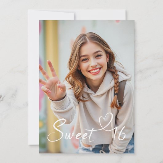 Eenvoudige moderne scripttypografie Sweet 16 Foto Kaart (Achterkant)